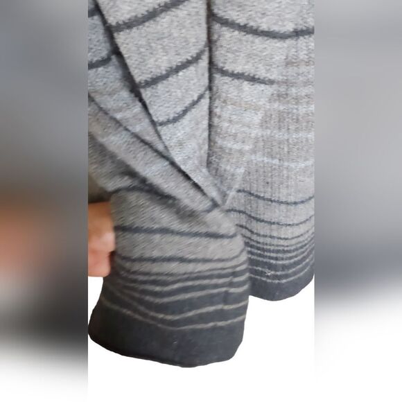 Vince Sophie women's gray striped wool yak alpaca hoodie blanket Cardigan Sz XS - Picture 4 of 9